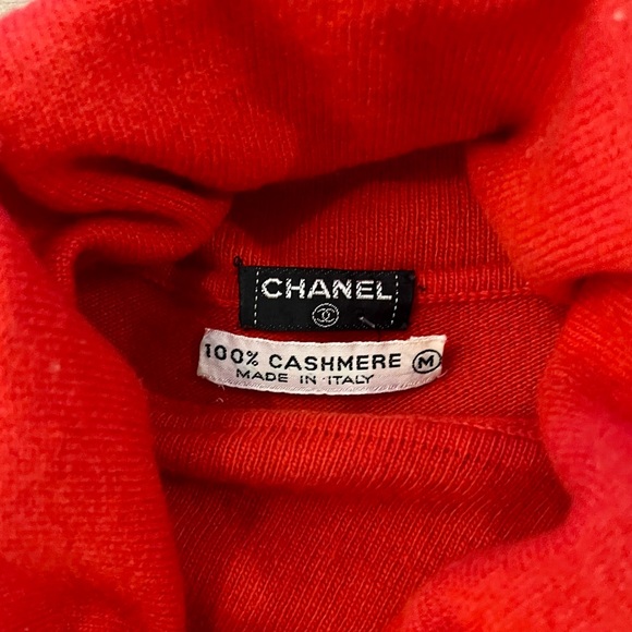 CHANEL Vintage Cashmere Turtleneck Dress - Picture 2 of 9